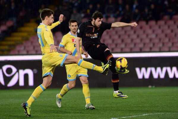 destro-fernandez-contrasto-napoli-roma-ci