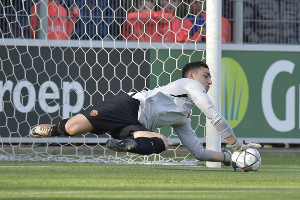 psv-roma-primavera-crisanto-para-rigore