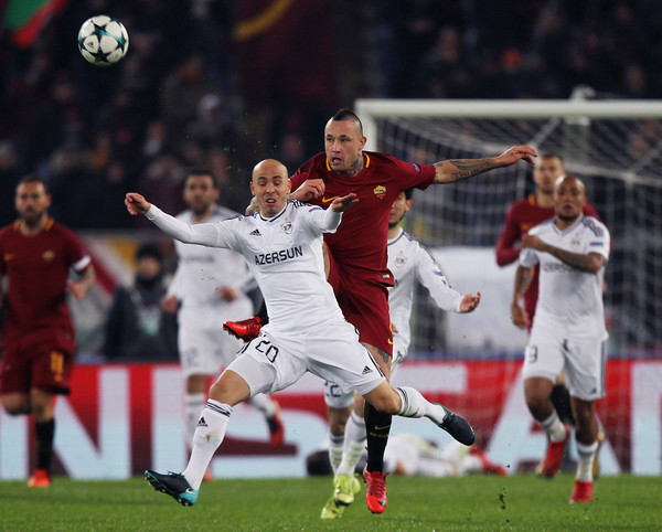 as-roma-v-qarabag-fk-uefa-champions-league-13