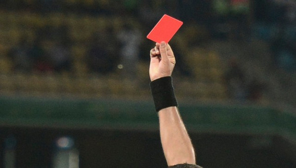 calcio-arbitro-cartellino1