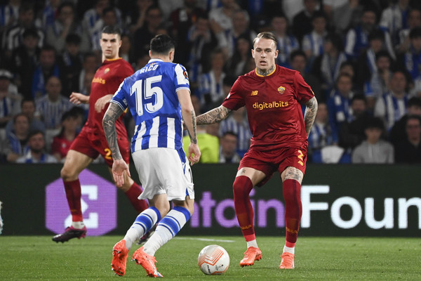 real-sociedad-v-as-roma-round-of-16-leg-two-uefa-europa-league-5