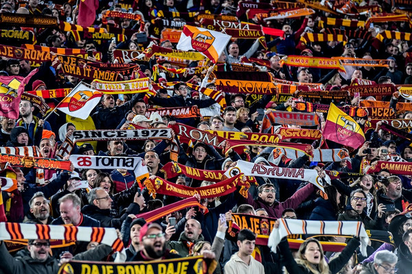 roma-udinese-stadio-olimpico-tifosi