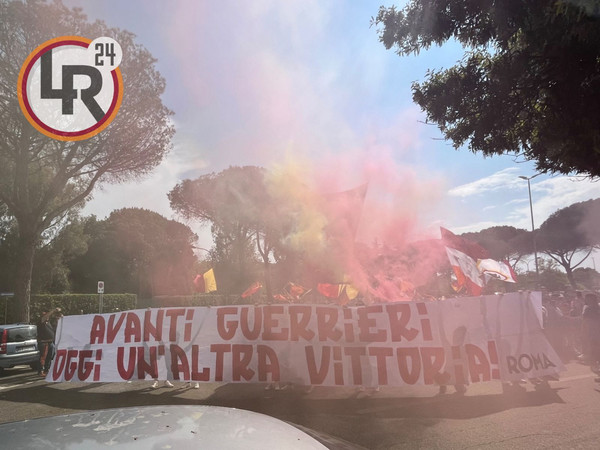 striscione-trigoria-tifosi