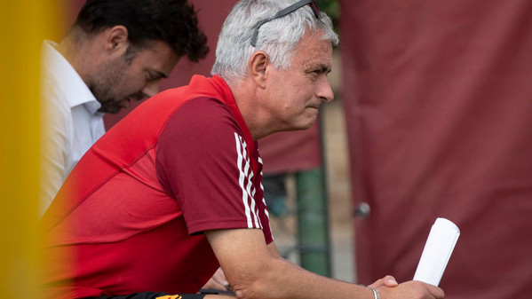 mourinho-e-pinto-trigoria-6