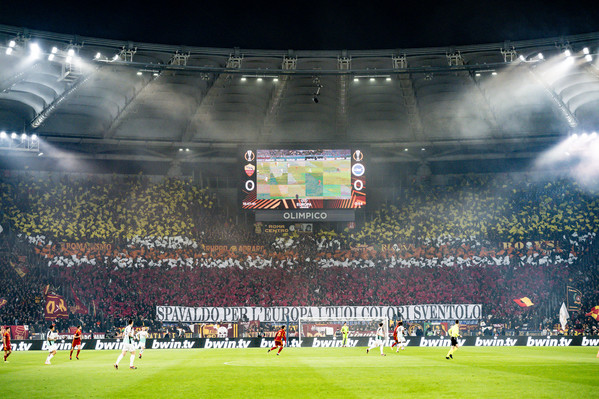 europa-league-roma-brighton-coreografia-curva-sud-3