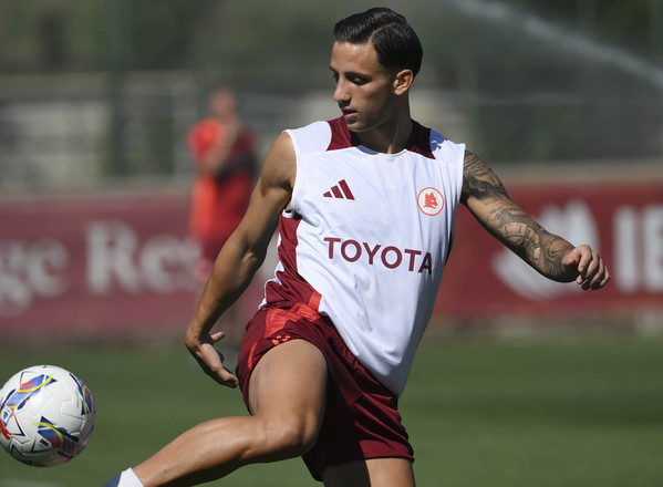 as-roma-training-session-872