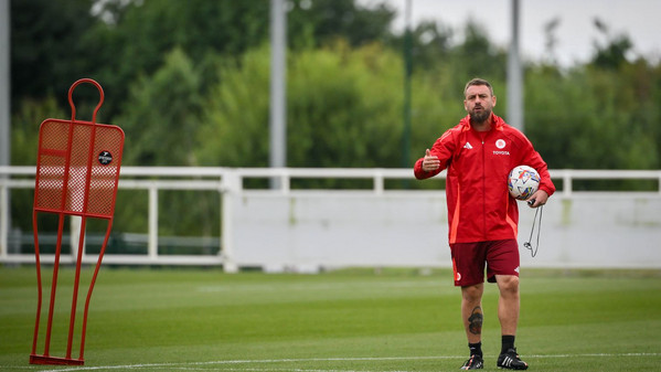 de-rossi-pallone-campo